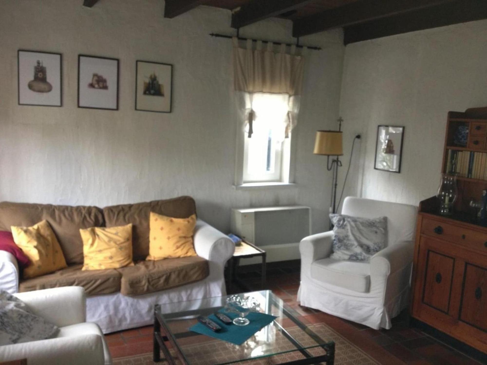 Vakantiehuis Attractive With Garden
